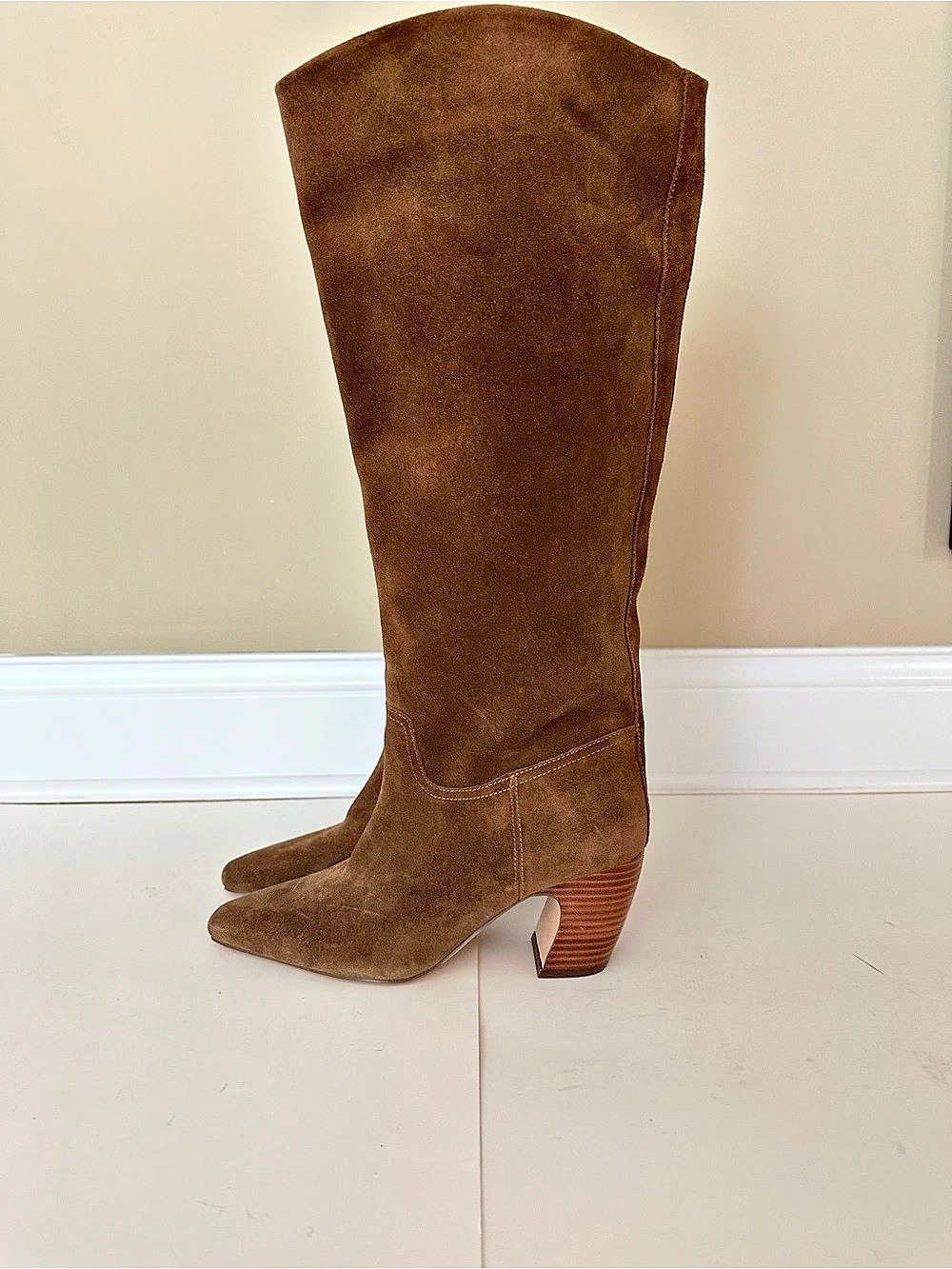 NEW Vince Camuto Cristen Cinnamon Suede Knee High Boots, Sz 8.5 Wide Calf